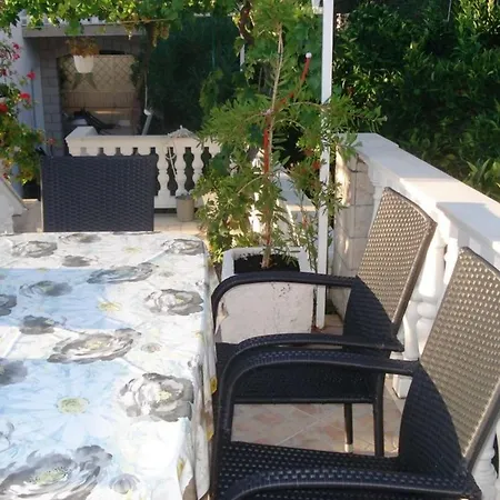 Lejlighed Jasmina Fuer Sechs Personen By Interhome Vinišće