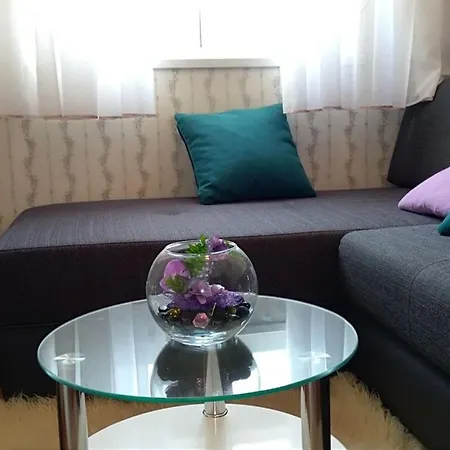 Jasmina Fuer Sechs Personen By Interhome