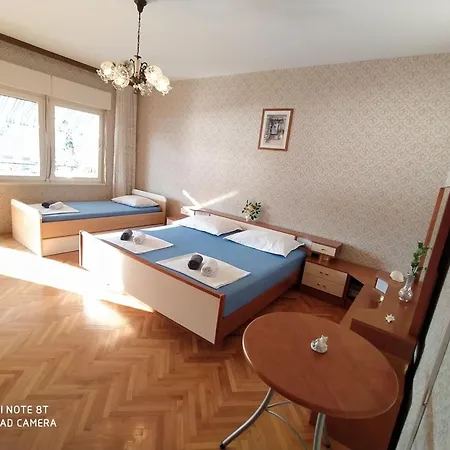 Lejlighed Jasmina Fuer Sechs Personen By Interhome *