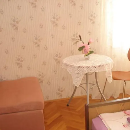 Lejlighed Jasmina Fuer Sechs Personen By Interhome