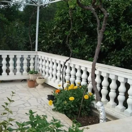 Jasmina Fuer Sechs Personen By Interhome * Vinišće